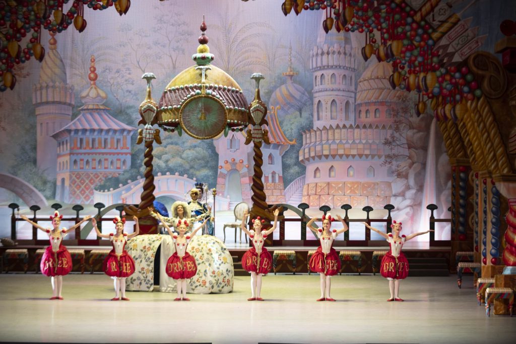 BKK27 Nutcracker 202510110290