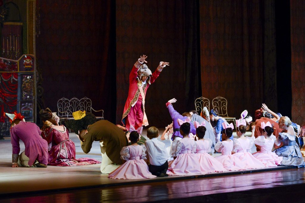 2.Photo by Supachat Vetchamaleenont