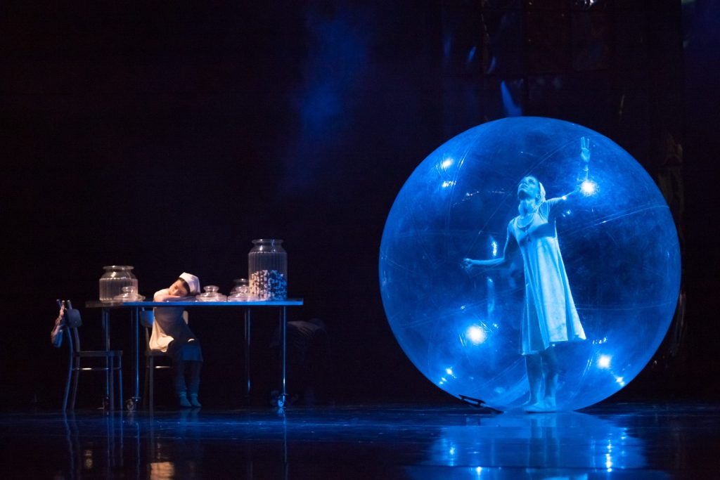 IMG 9440 сцена из спектакля